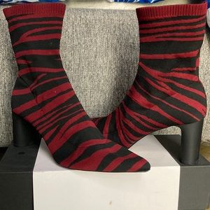 Zara Women Size 9.5 Red Zebra stretch booties